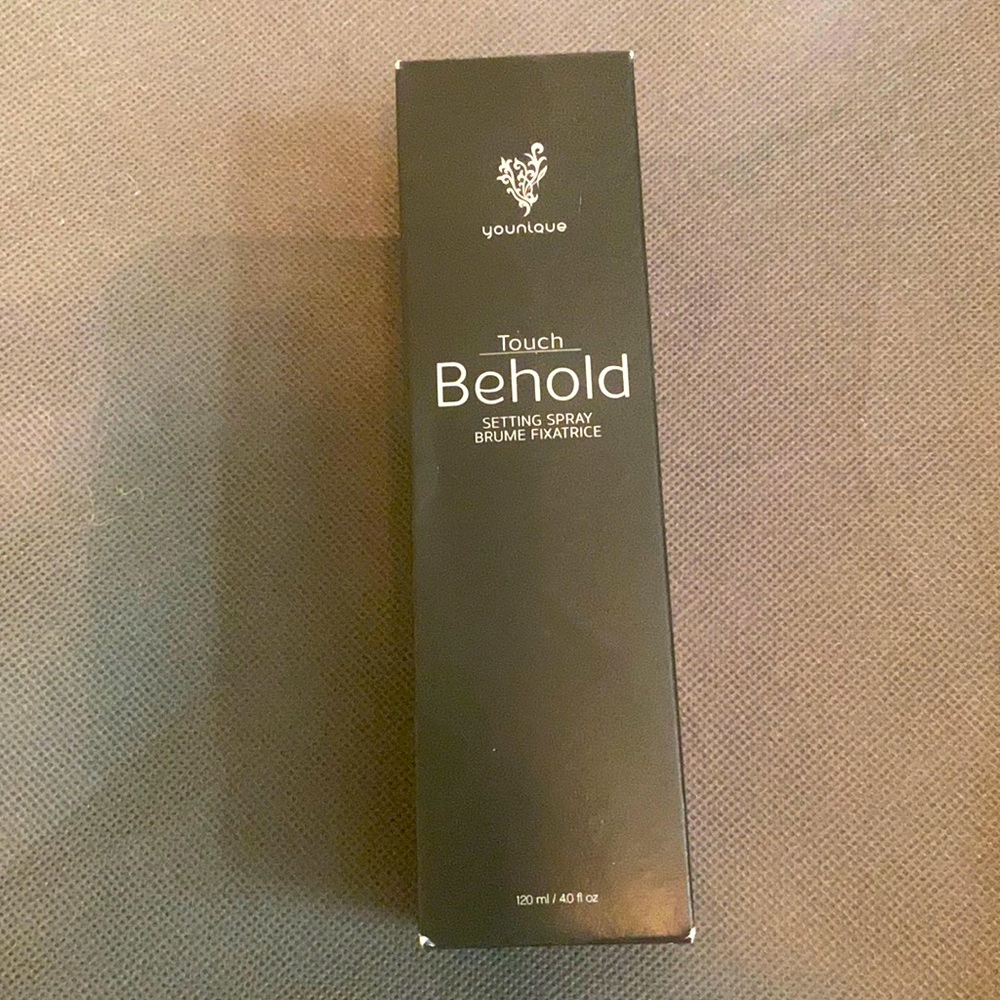 Younique Behold Setting Spray